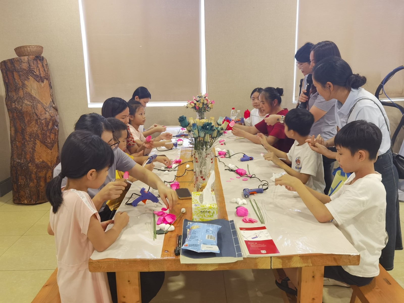 走进东莞市成铭热熔胶博物馆亲子活动